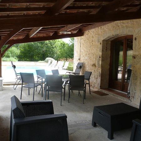 Gite Avec Piscine Proche De St Cirq Lapopie Berganty Exteriör bild