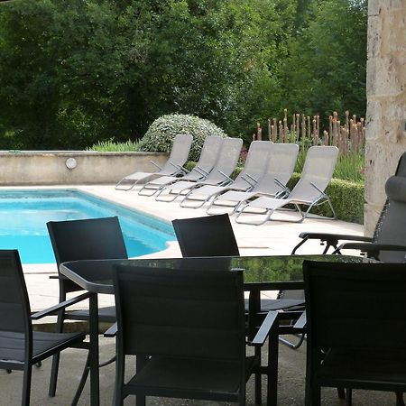 Gite Avec Piscine Proche De St Cirq Lapopie Berganty Exteriör bild