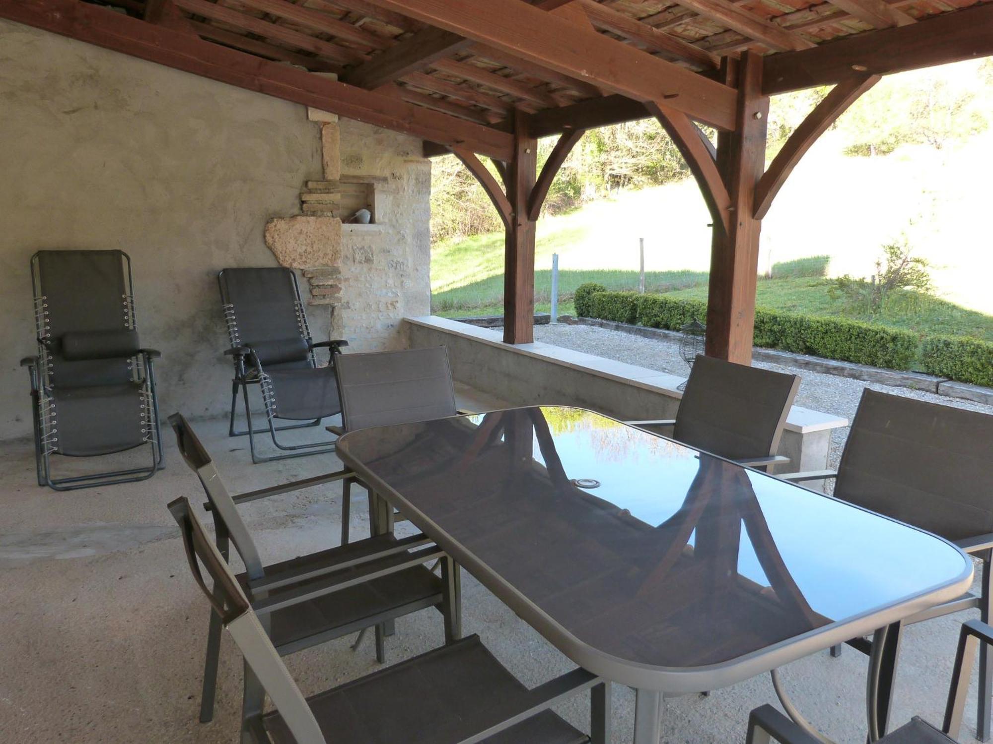 Gite Avec Piscine Proche De St Cirq Lapopie Berganty Exteriör bild